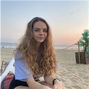 Étudiante en psychologie qui propose cours de mathématiques